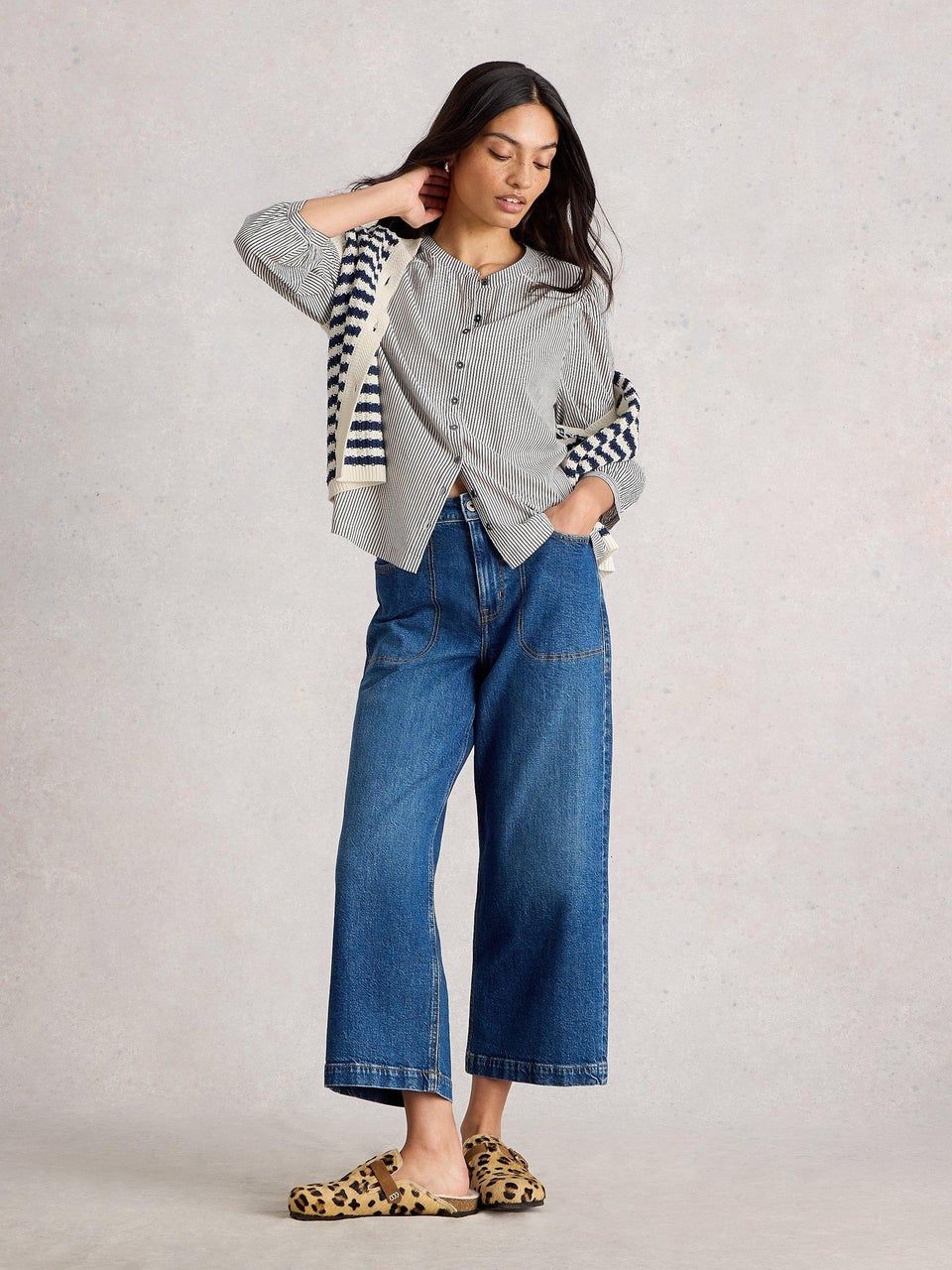 Gestreifte Bluse aus Materialmix