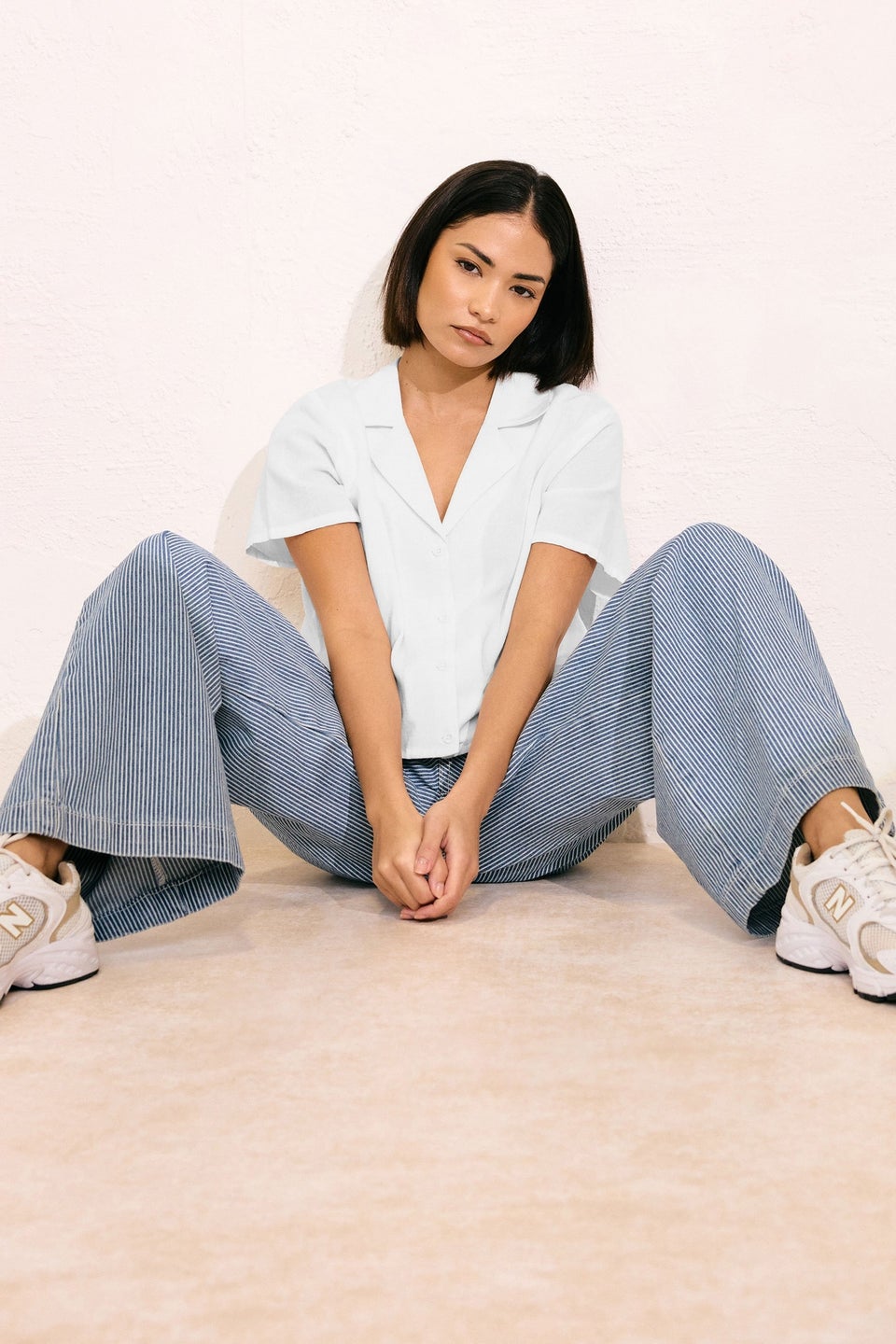 Pixiegirl White Linen Cropped Short Sleeve Shirt