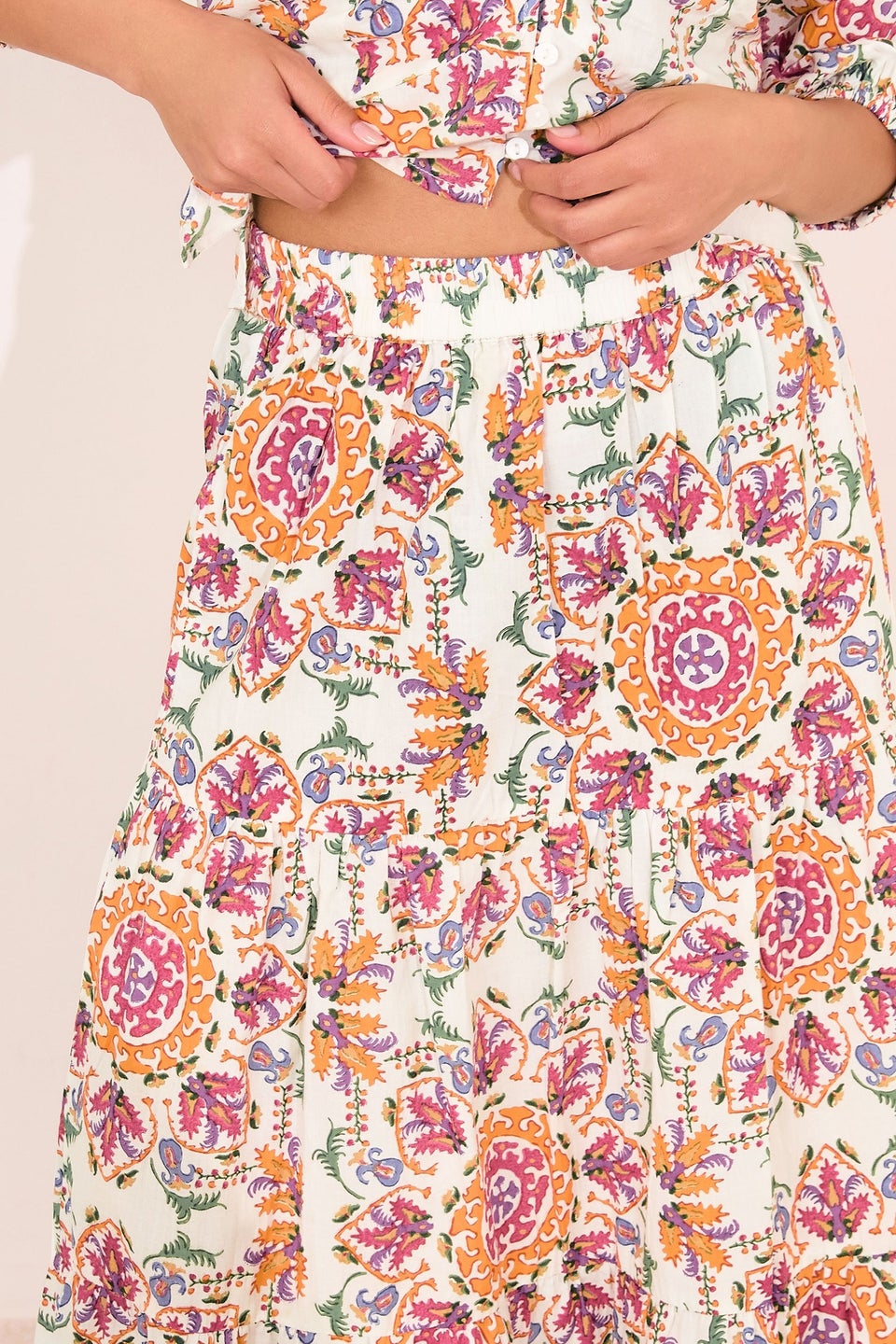PixieGirl Petite White Abstract Tile Tiered Maxi Skirt