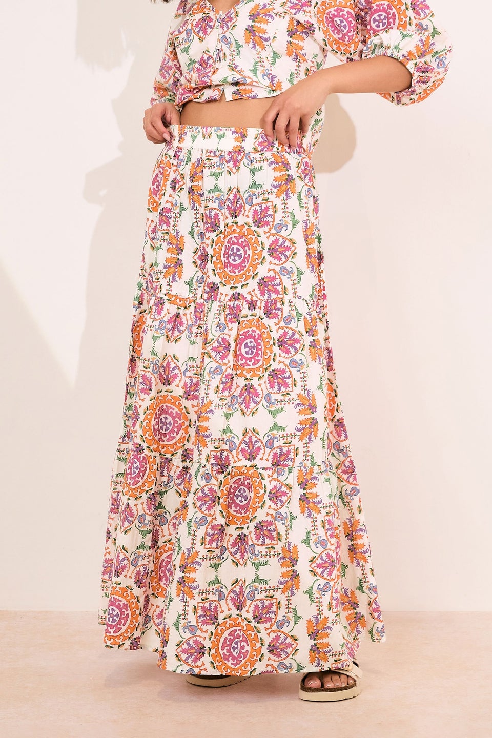 PixieGirl Petite White Abstract Tile Tiered Maxi Skirt