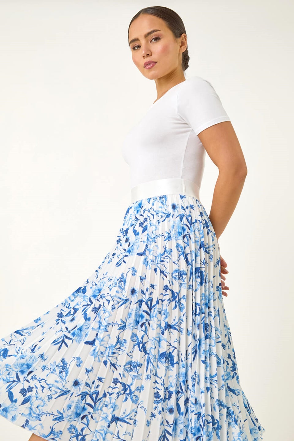 Roman Blue Petite Floral Pleated Midi Skirt