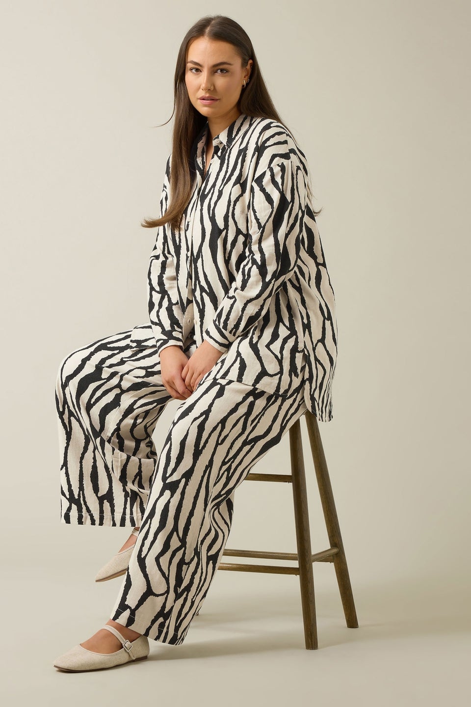 Evans Curve Natural Brown Abstract Print Premium Linen Shirt