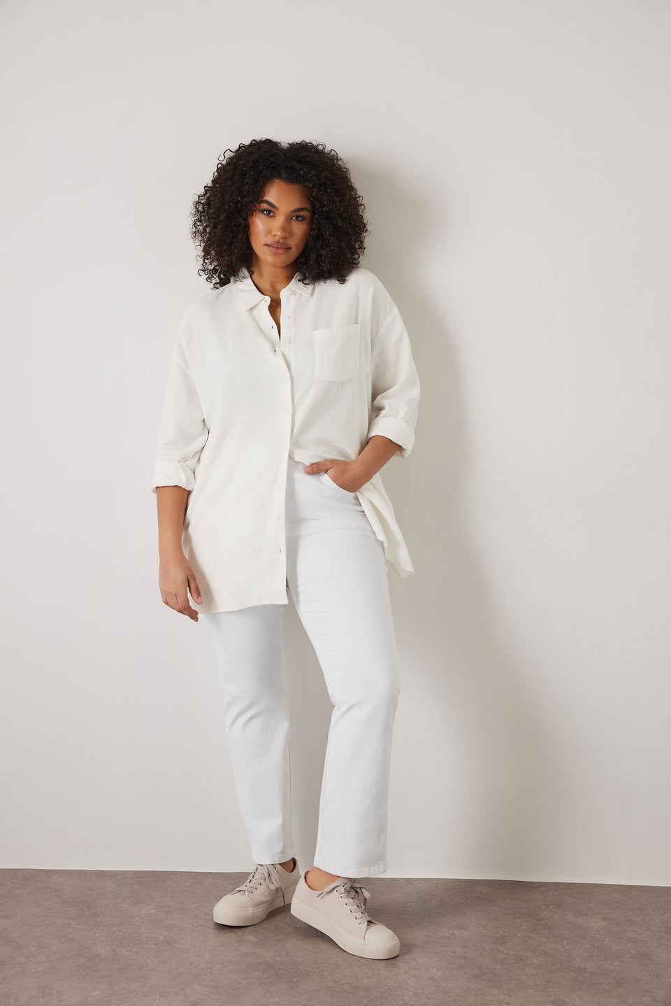 Evans Curve White Denim Straight Leg Jeans
