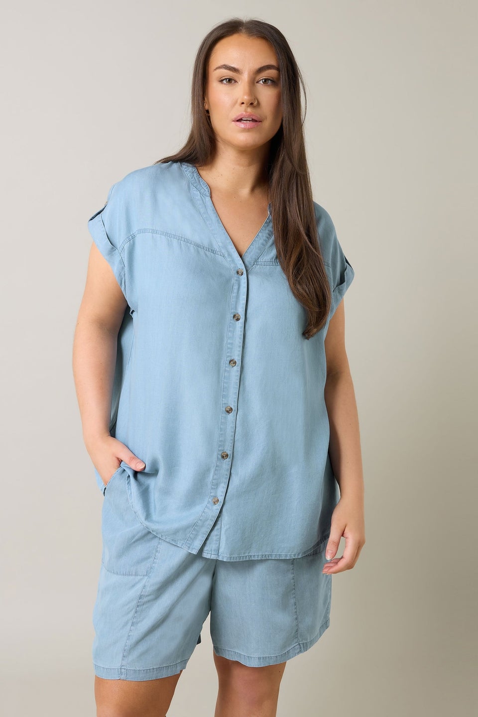 Evans Curve Light Blue Lyocell Short Sleeve Denim Shirt