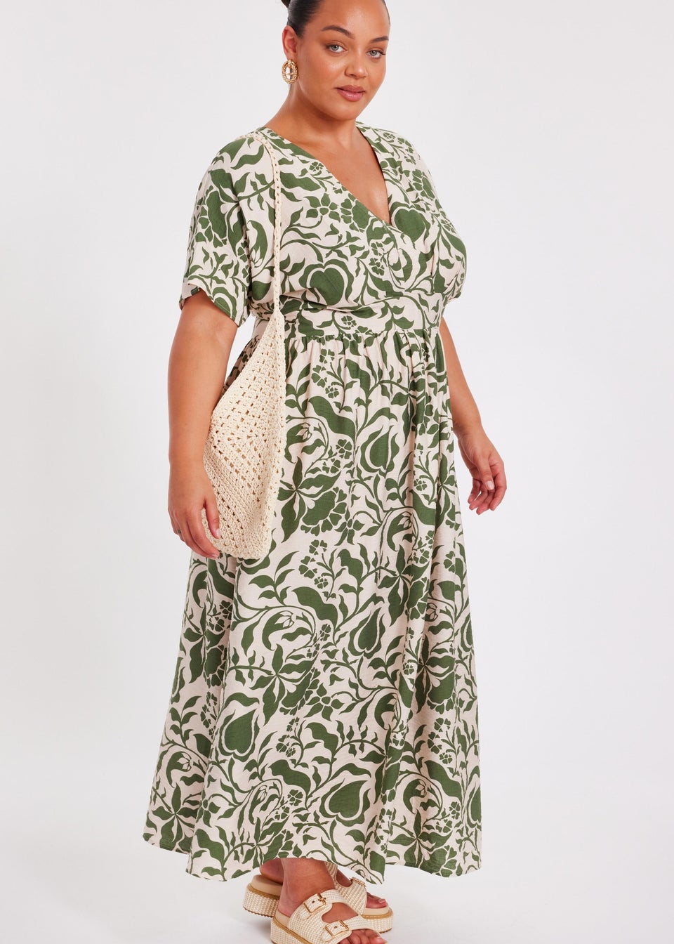 Quiz Khaki Curve Tropical Print Midaxi Dress