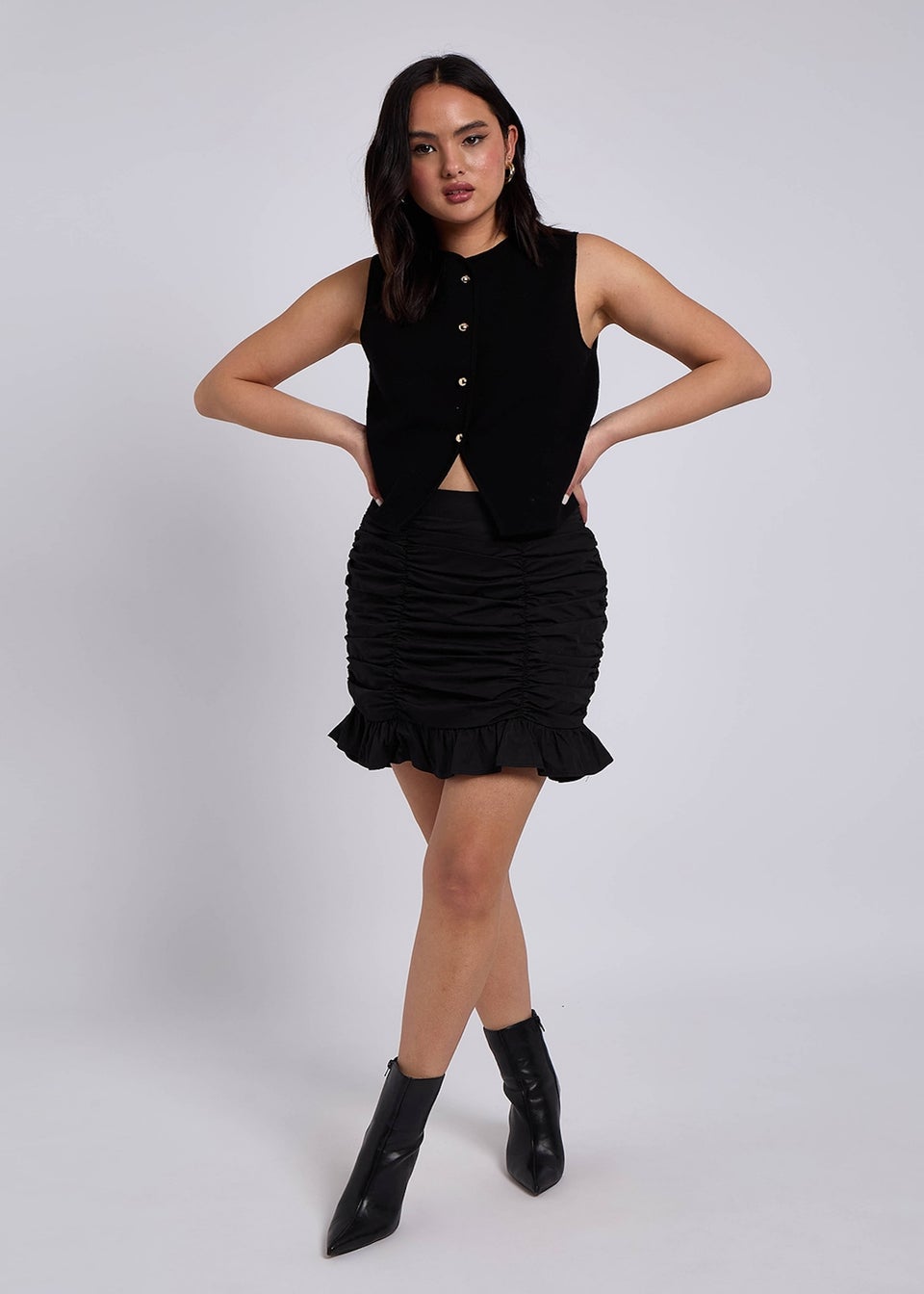 Urban Bliss Brittany Black Ruched Poplin Skirt