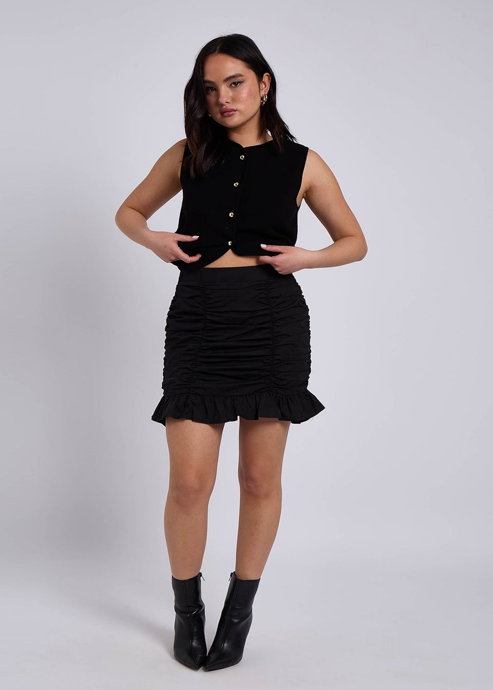 Urban Bliss Brittany Black Ruched Poplin Skirt
