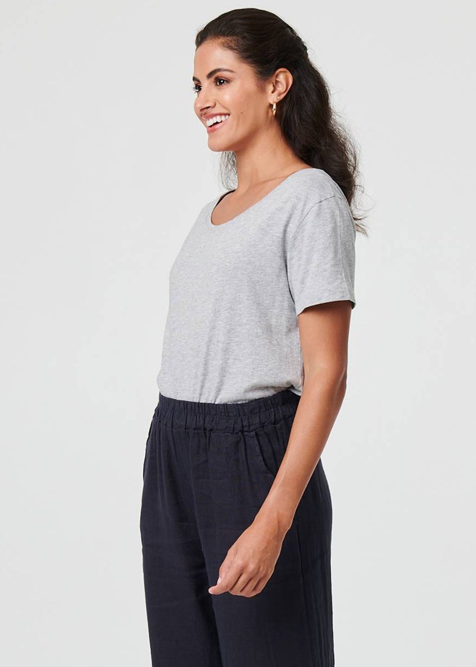 Izabel London Navy High Waist Stretchy Crop Trousers