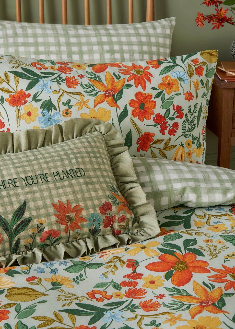 furn. Meadowhaze Printed Green Duvet Cover Set