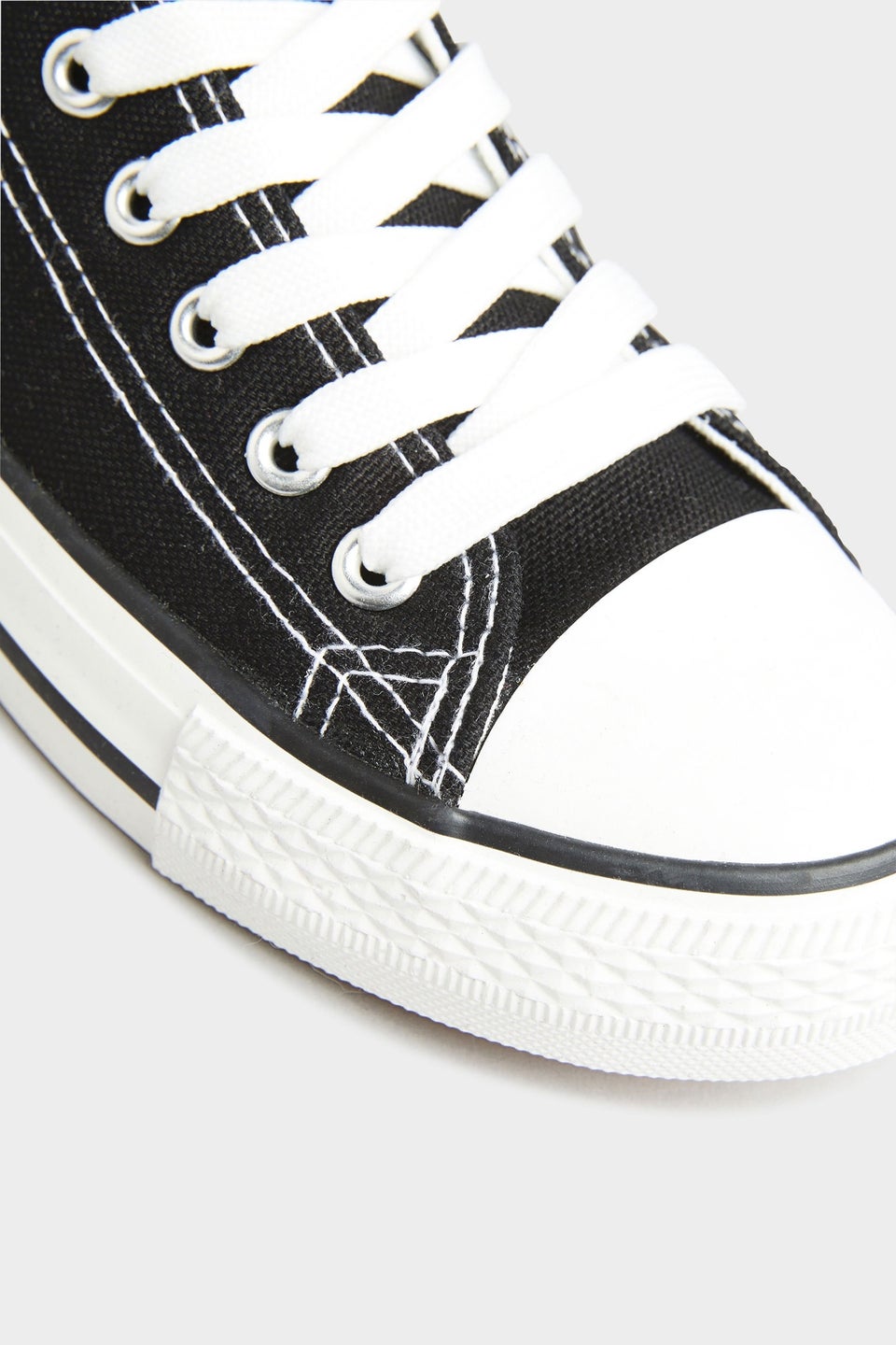 Yours Black Canvas Low Trainers In Wide Fit