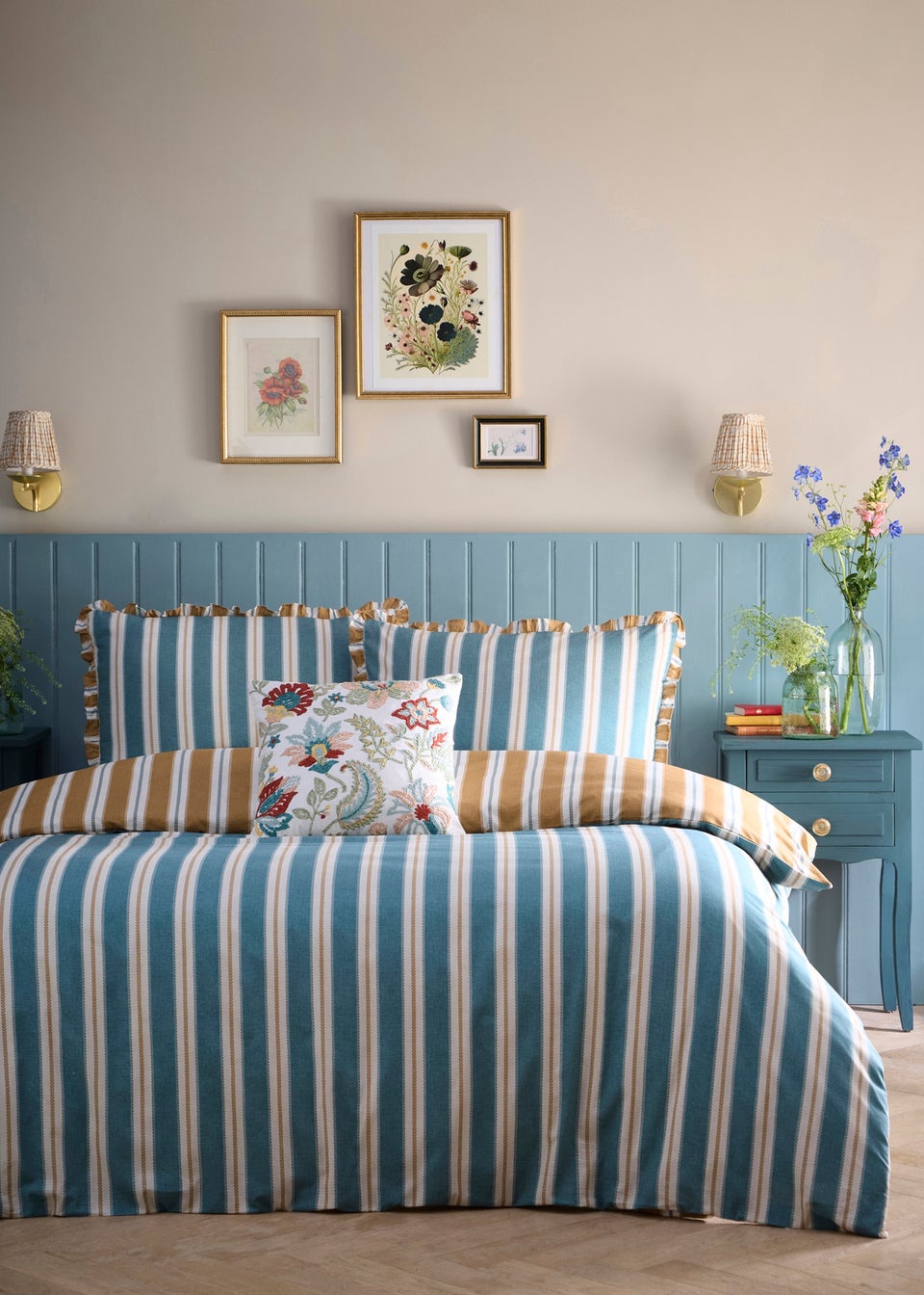 Appletree Eloise Stripe Tasselled Teal Duvet Cover Set