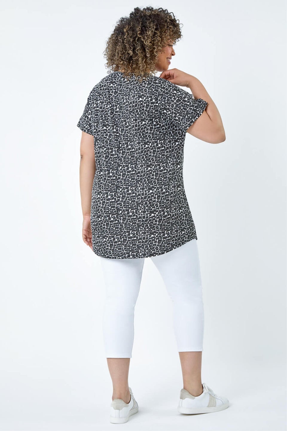 Roman Black Curve Pleat Front Printed V-Neck Stretch Top