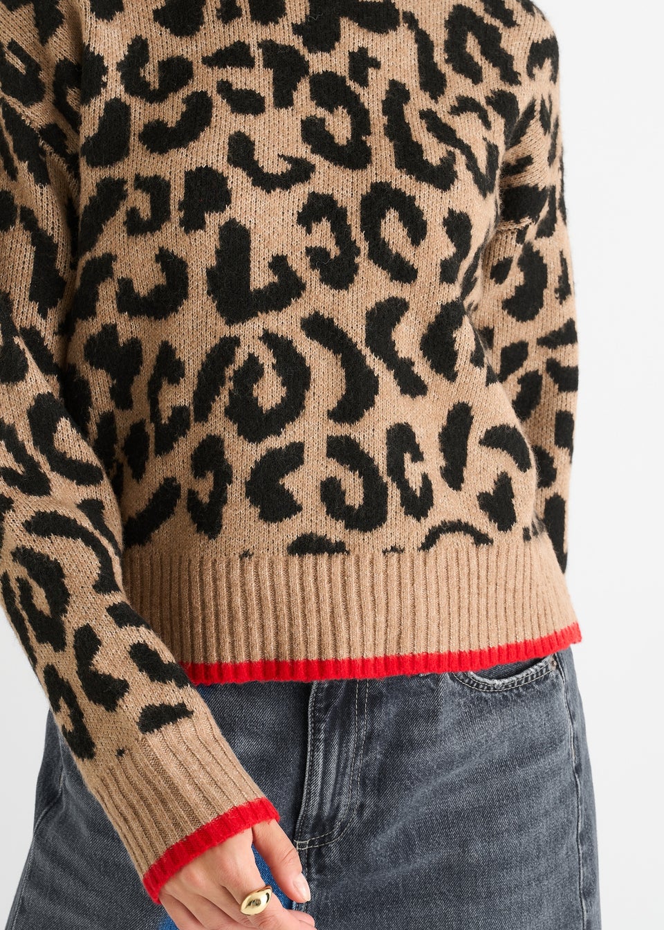 Gini London Camel Contrast Piping Animal Knit Jumper
