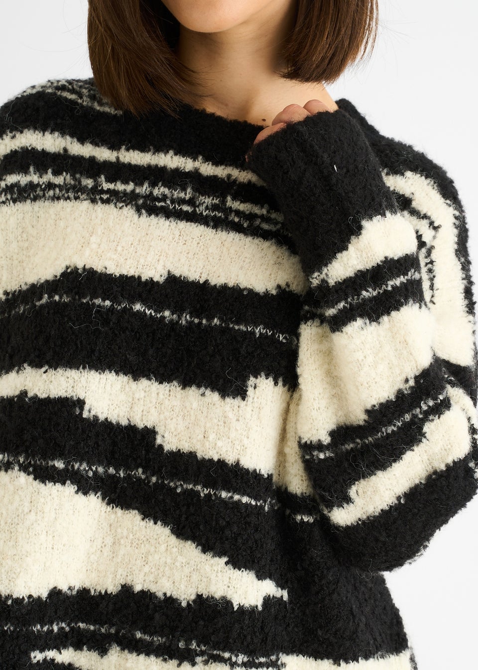 Gini London Mono Abstract Oversized Recycle Knit Jumper