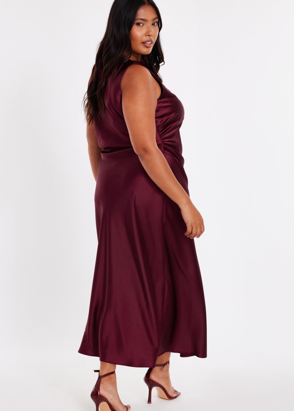 Quiz Red Curve Satin Midaxi Dress