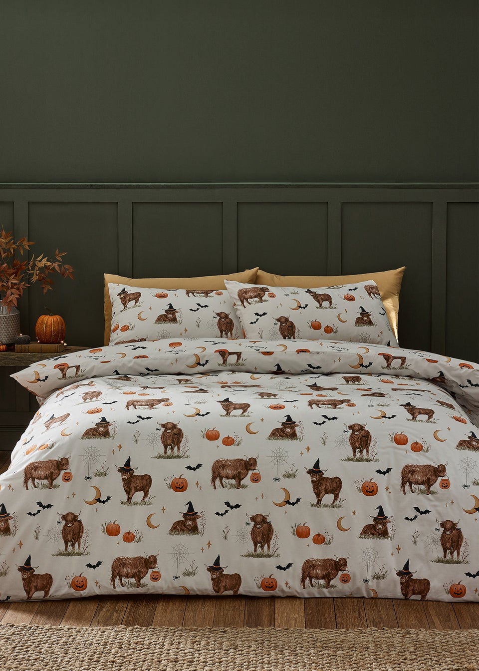Catherine Lansfield Natural Halloween Highland Cow Reversible Duvet Cover Set