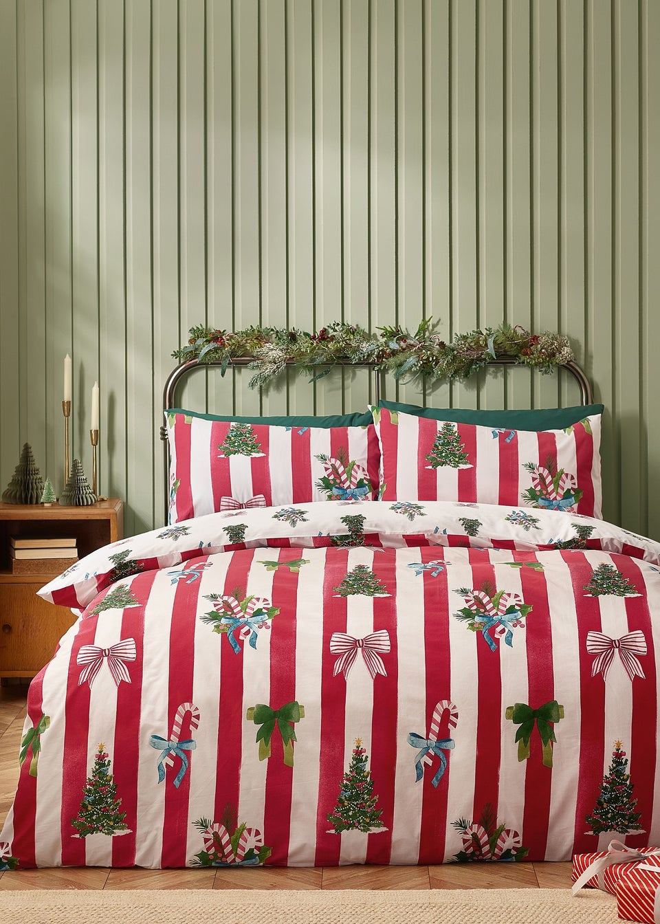Catherine Lansfield Red Christmas Stripe Reversible Duvet Cover Set