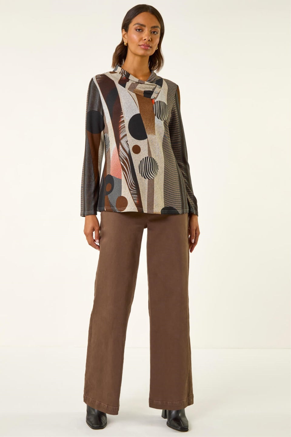 Roman Brown Abstract Print Snit Top