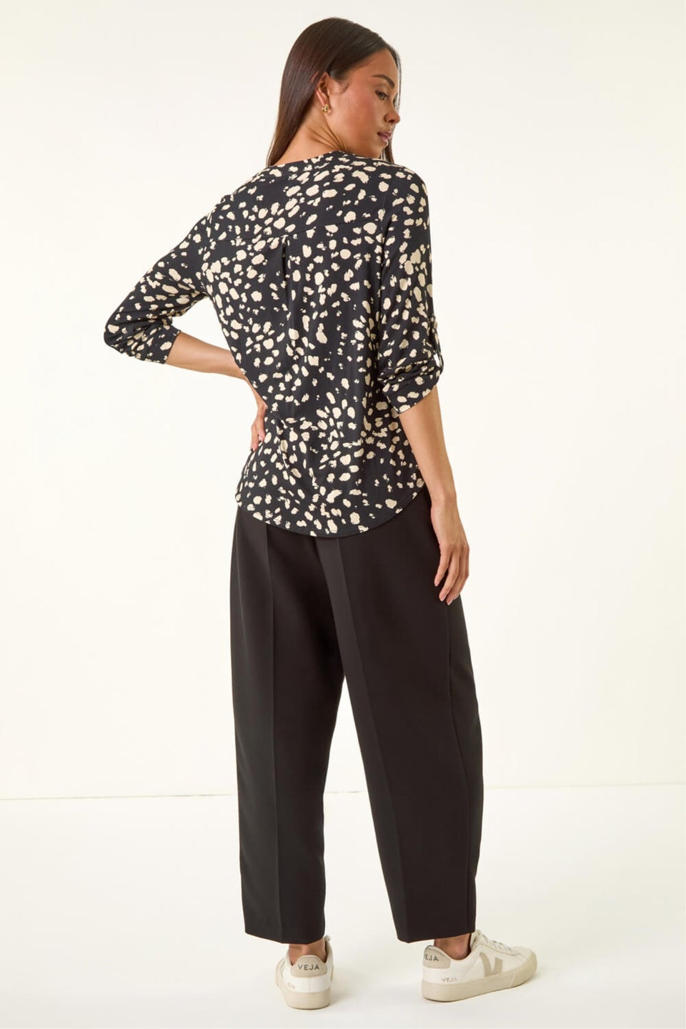 Roman Black Petite Abstract Print V-Neck Stretch Shirt