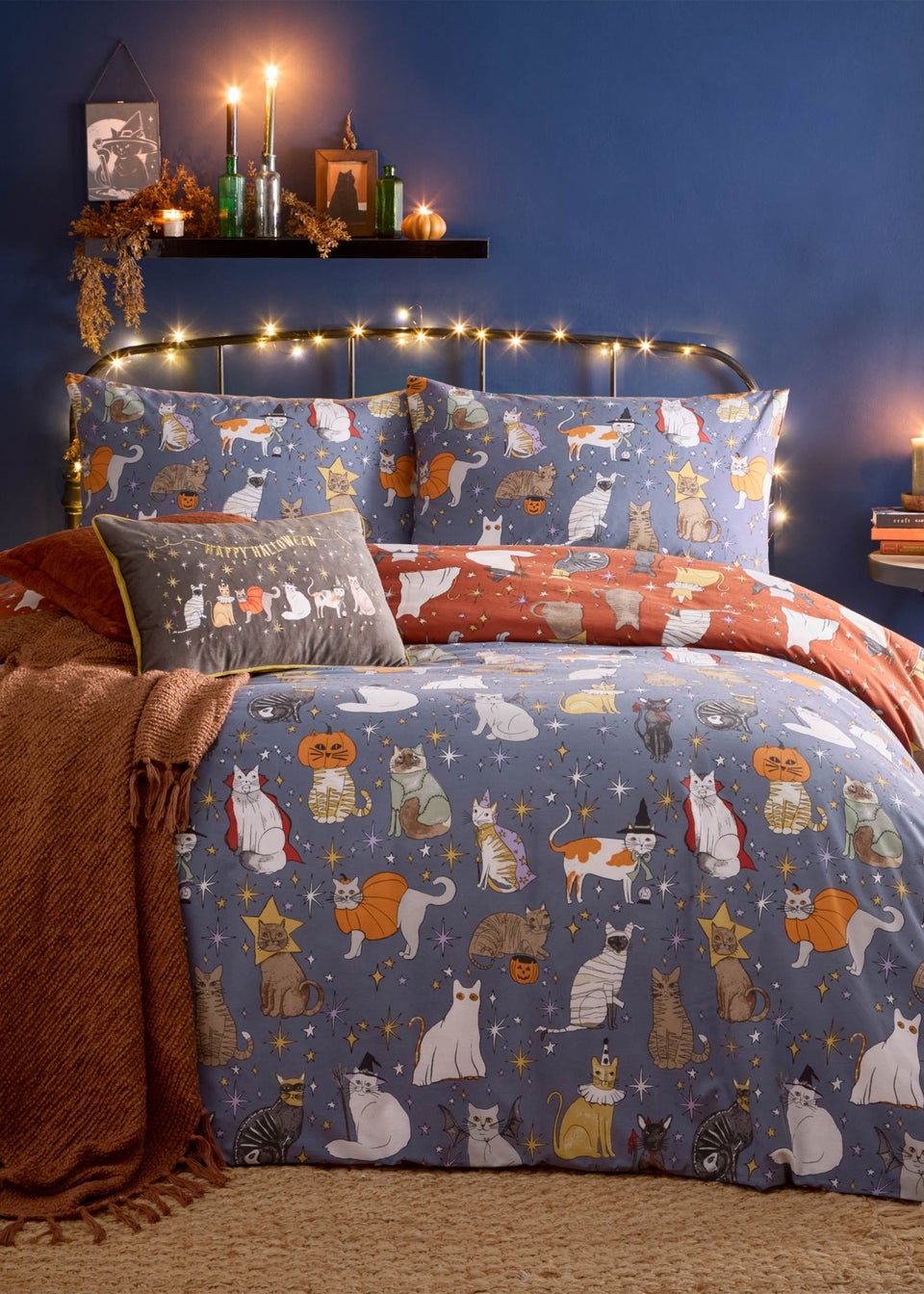 Furn Halloween Pawty Printed Reversible Multicolour Duvet Set