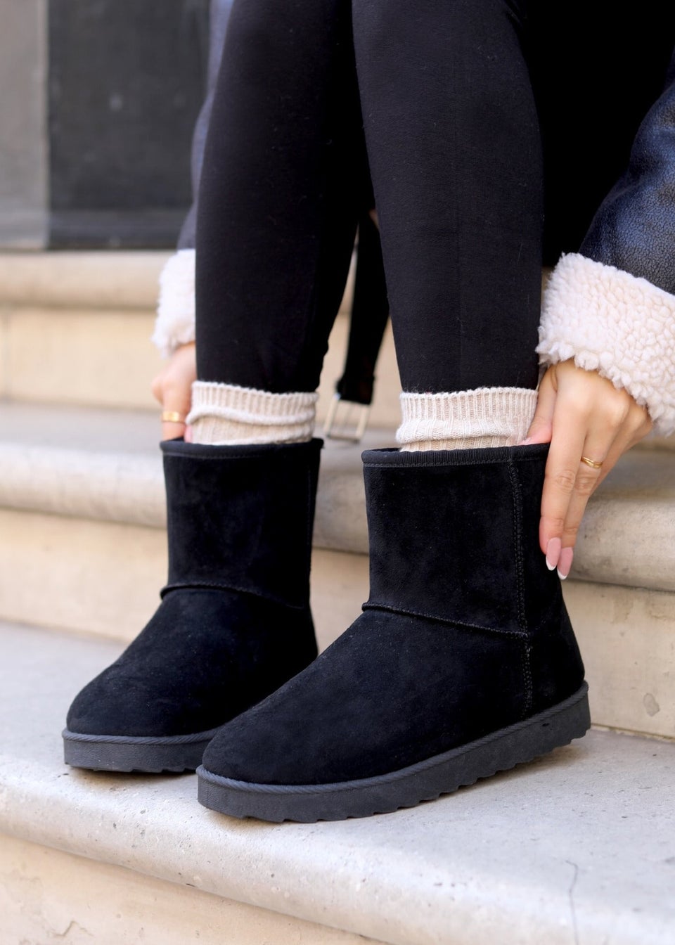 Linzi Addy Black Faux Suede Faux Fur Lined Ankle Boot