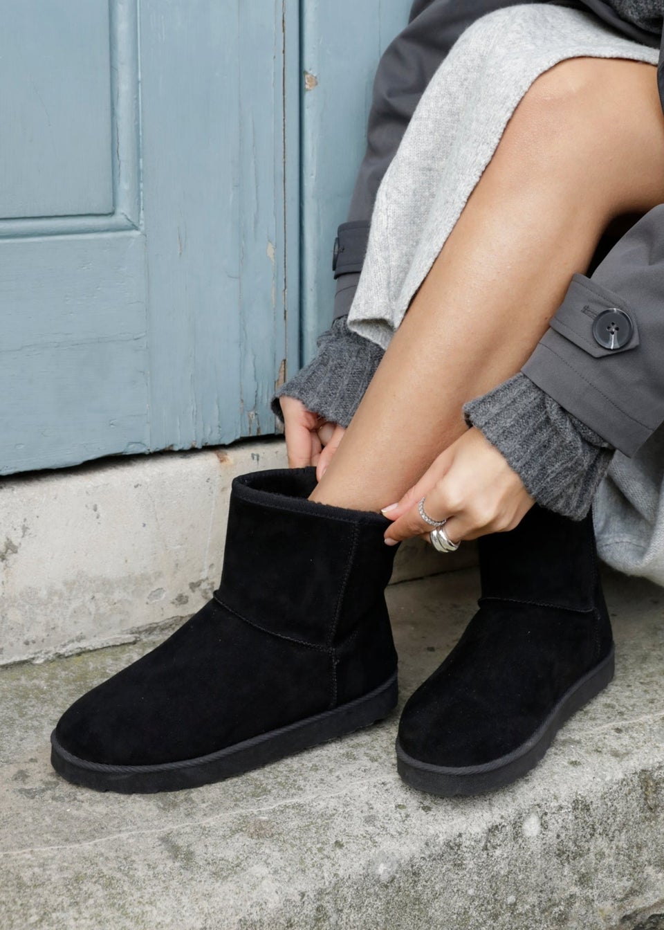 Linzi Addy Black Faux Suede Faux Fur Lined Ankle Boot