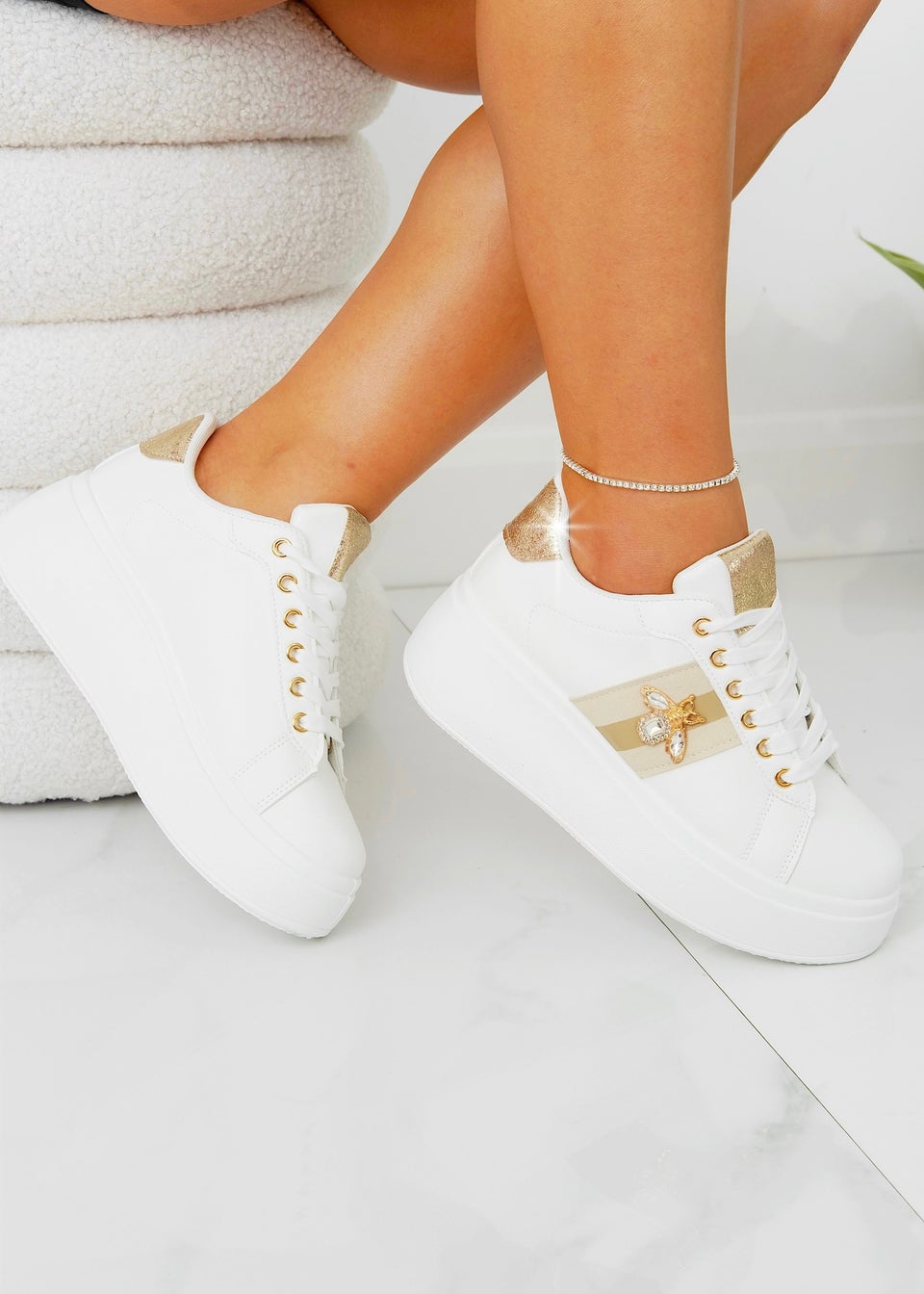 Love Lemonade Gold Crystal  Deluxe Queen Bee Chunky Trainers