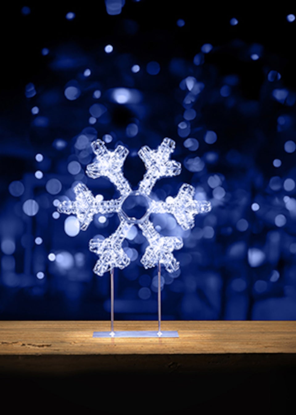 Premier Decorations Silver Table Top Snowflake with 720 Twinkling White LEDs