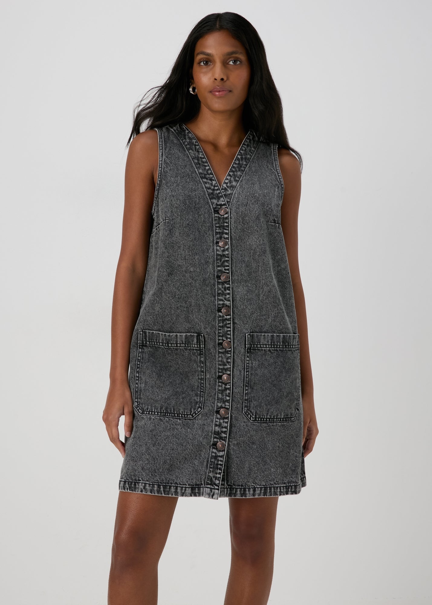 grey denim pinafore dress NEW FREE PEOPLE $78 ROCKY GRAY TORN UP JUMPER OVERALL PINAFORE DENIM DRESS SZ 0