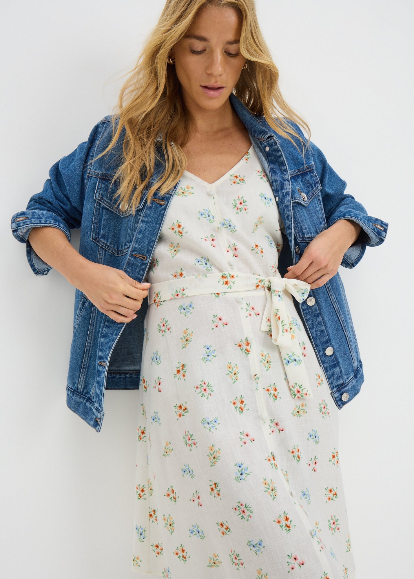 Cream Ditsy Floral Belted Mini Tea Dress - Size 8 | Matalan
