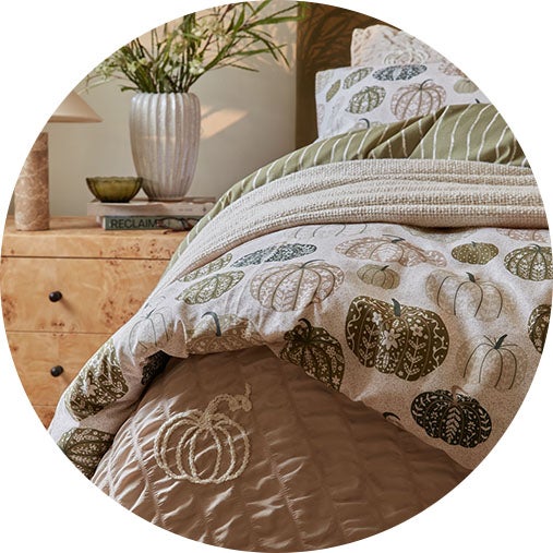 Autumn Bedding